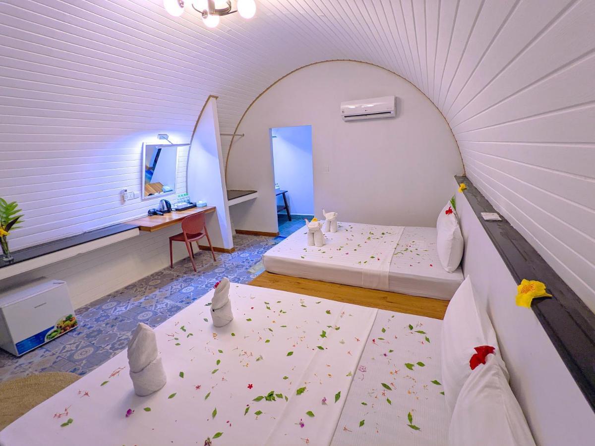 Tube Resort By Ehm Koh Rong Sanloem Exterior photo